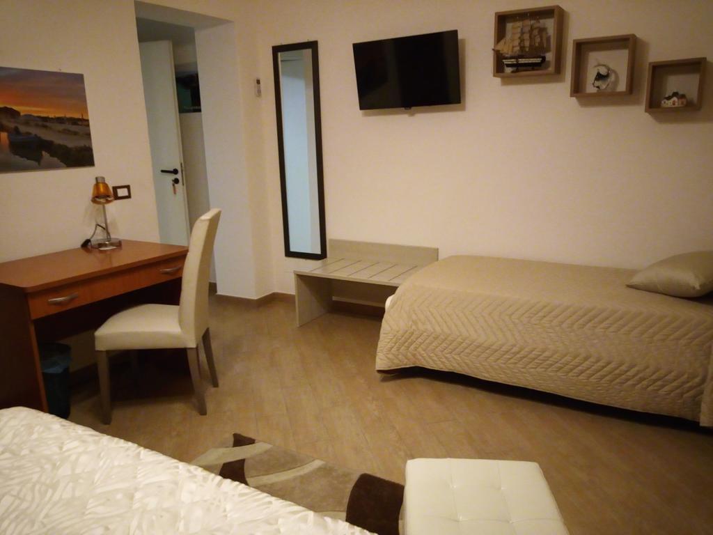Bed and Breakfast L'Oasi Del Porto à Trapani Extérieur photo